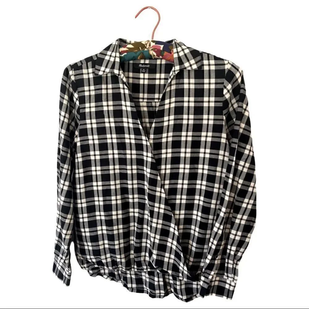 MADEWELL black and white checkered cross too long sleeve blouse